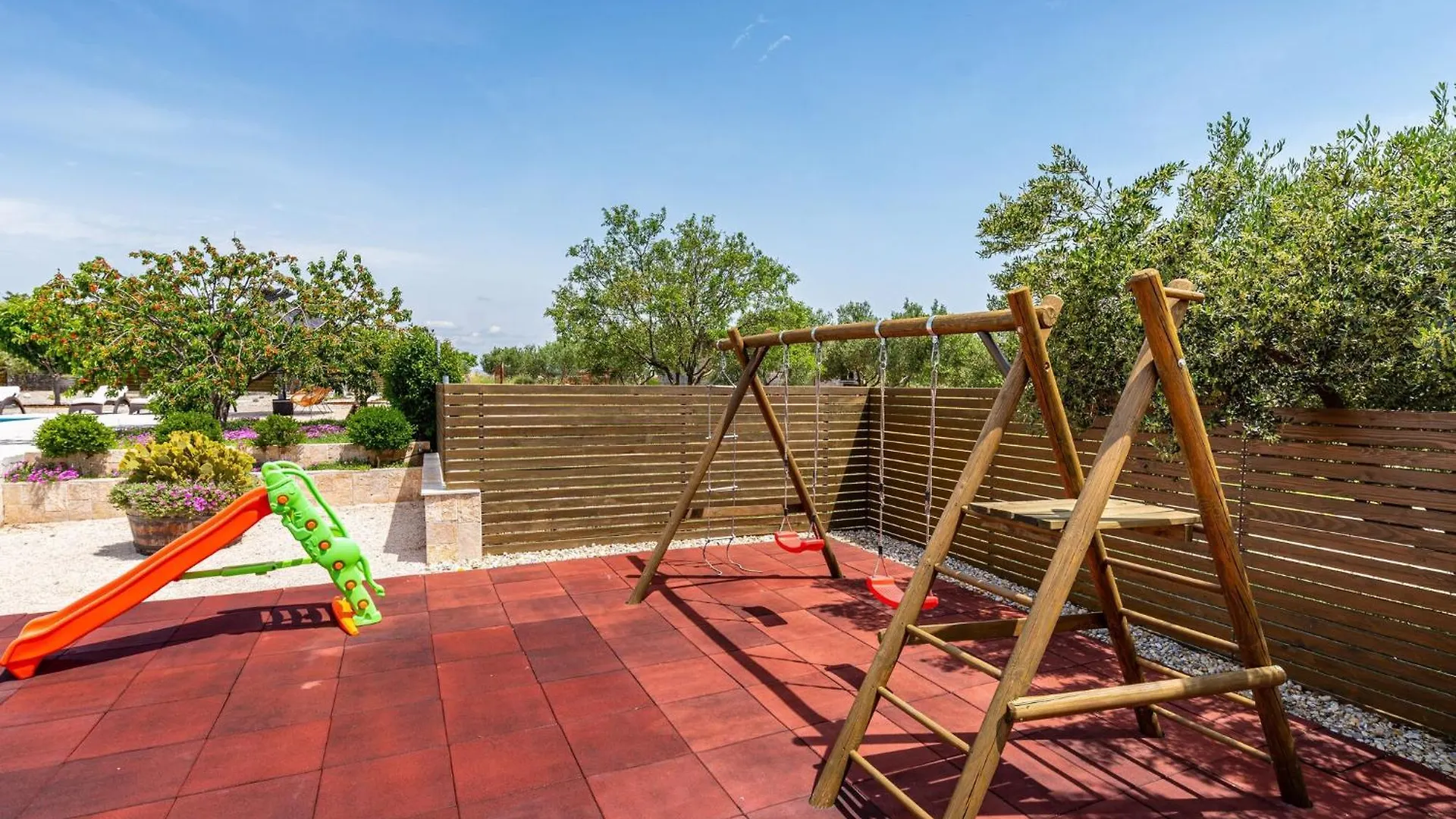 Modern Holiday Home In Pristeg With Pool Κροατία